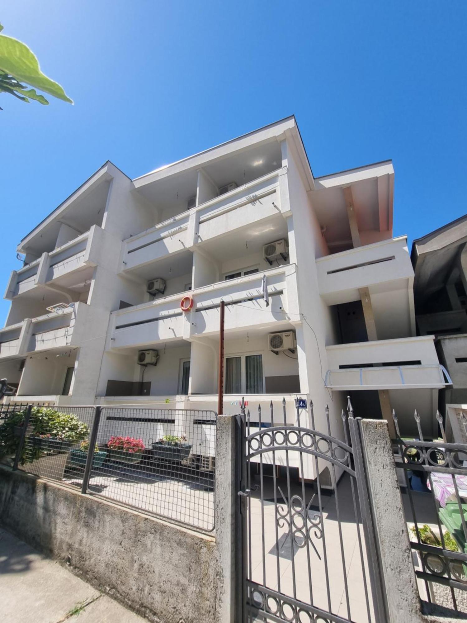 Apartmani Vukovic Sutomore Ngoại thất bức ảnh